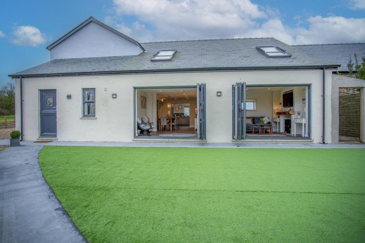Kiln Park Farmhouse - 4 Bedroom Cottage - Narberth Exterior foto